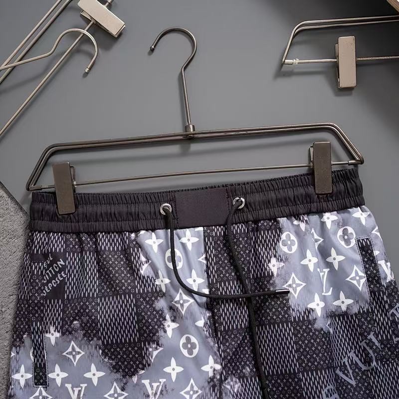 LV 2025 new top-grade quick-drying fabric beach swimming shorts
