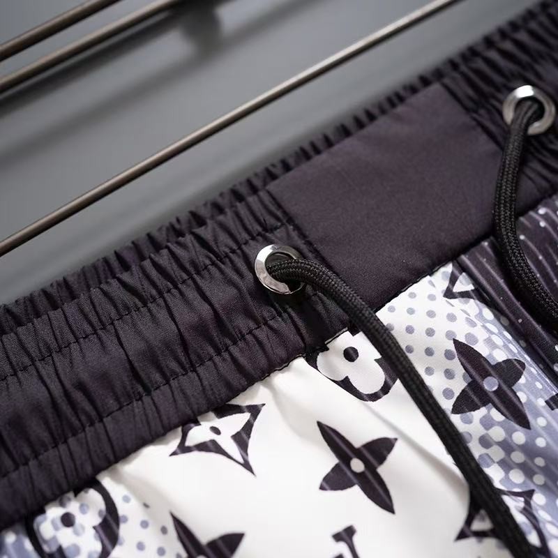 LV 2025 new top-grade quick-drying fabric beach swimming shorts