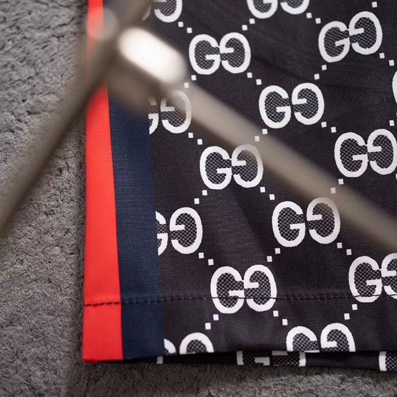 G*u*i 2025 new top-grade quick-drying fabric beach swimming shorts