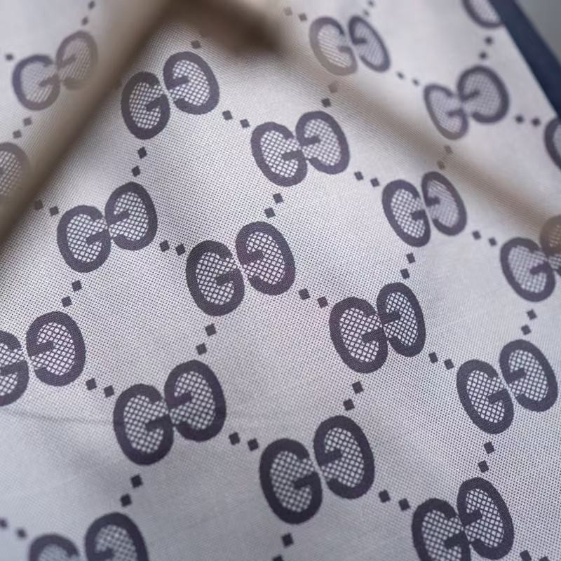 G*u*i 2025 new top-grade quick-drying fabric beach swimming shorts