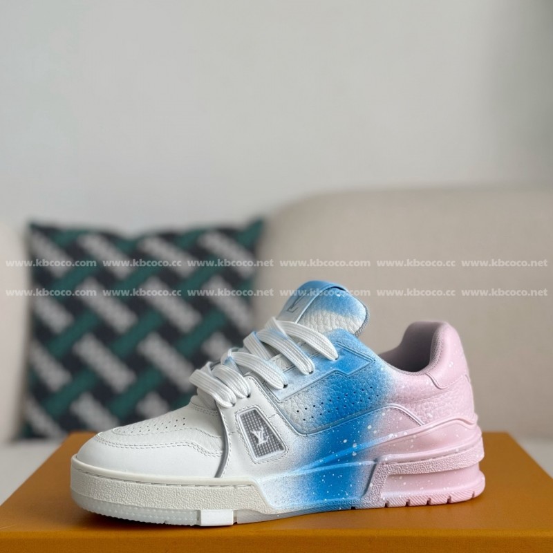 L0*is V*t0n TRAINER SNEAKERS