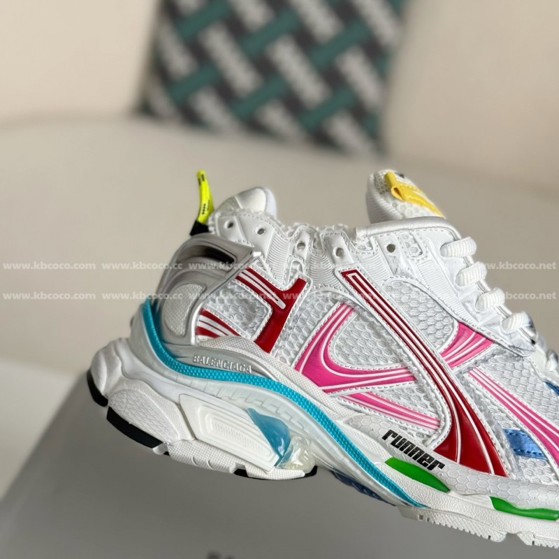 Ba*len*cia*ga Runner Sneakers