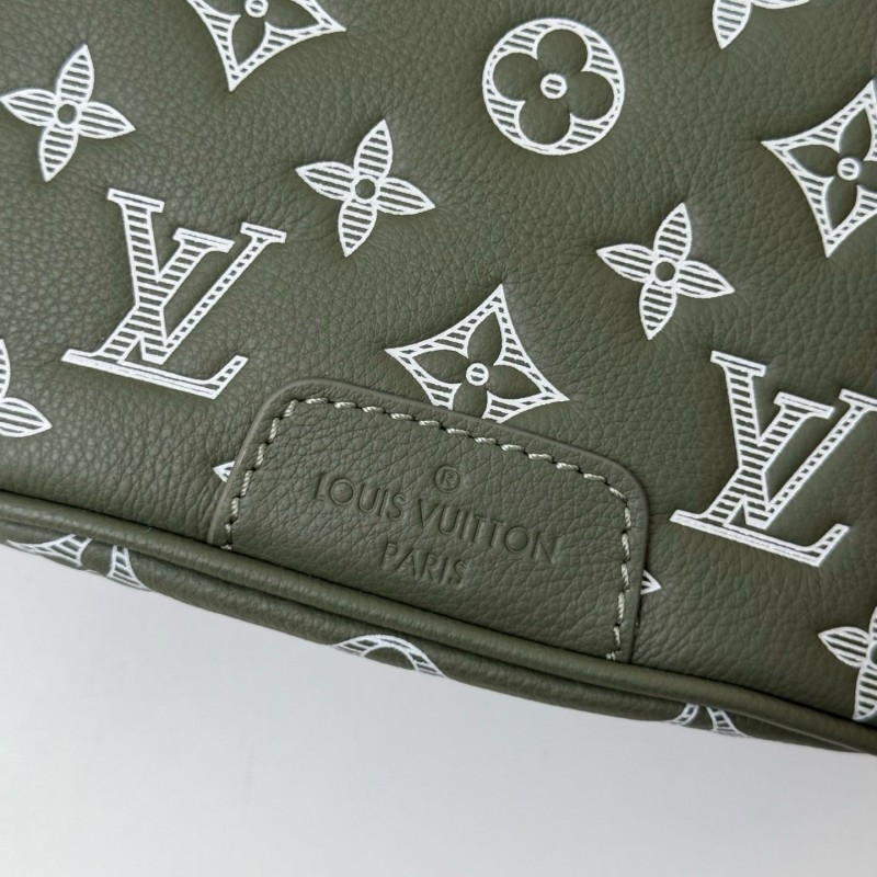 LV DISCOVERY FULL LEATHER CHEST BAG  M12508,SIZE:15*9*44cm