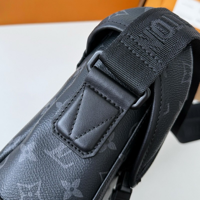 LV VOYAGER Small Black Floral Postman Bag M12517,Size:22.5*11*33