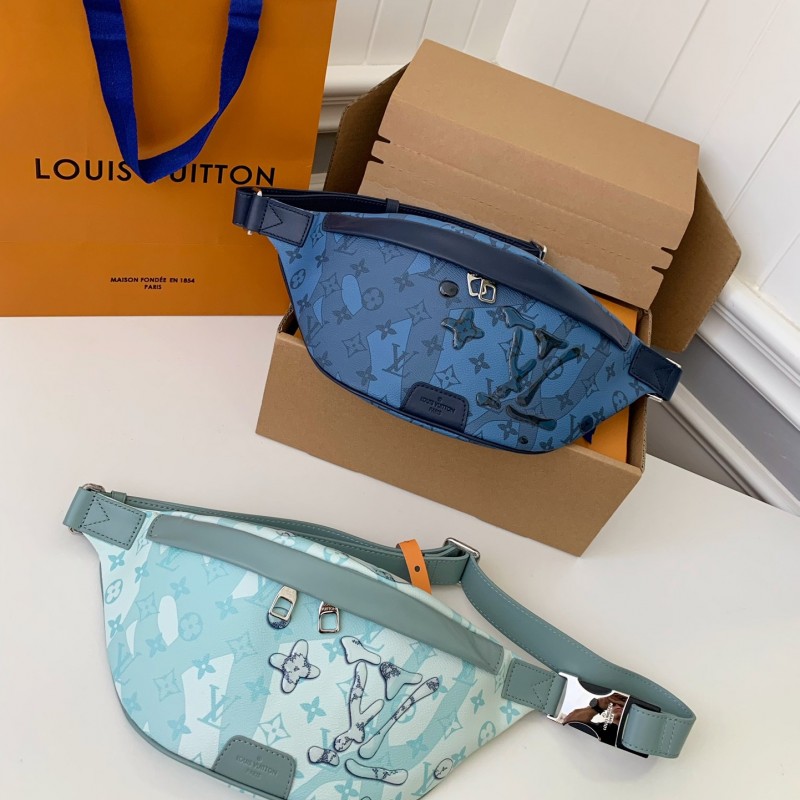 L0*is V*t0n 2023 New DISCOVERY Droplet Blue Waistpack M22576 Size: 44 * 15 * 9cm