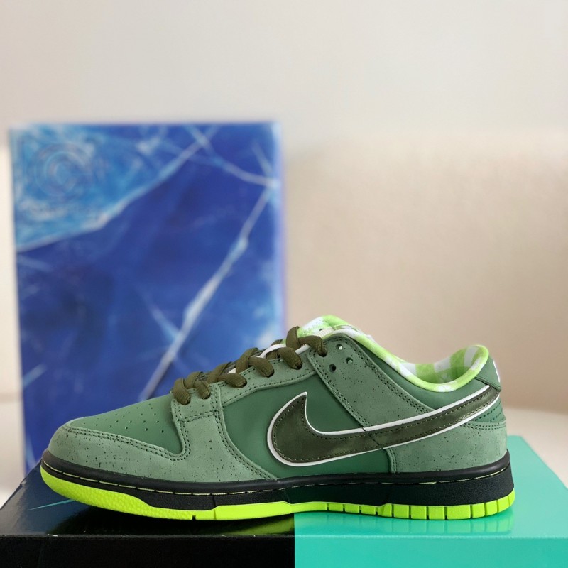 Nike UA Dunk SB Low Orange Lobster Sneakers