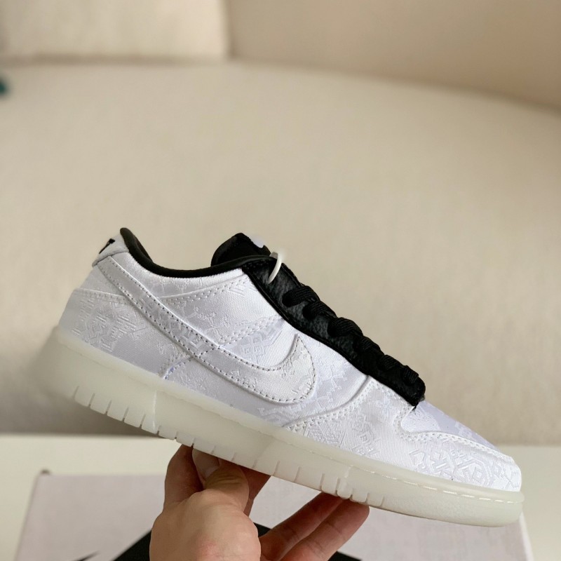 Fragment Design x Clot x Nike SB Dunk Low"20th AnniversaryWhite Silk Sneakers