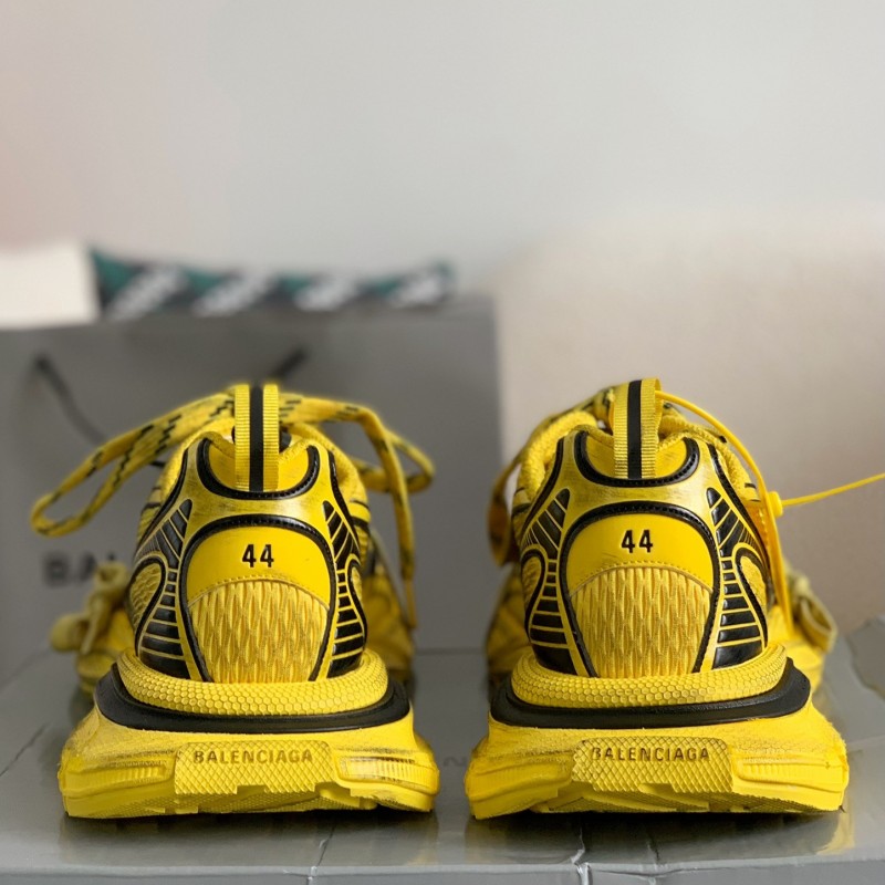 Ba*len*cia*ga Runner Sneakers