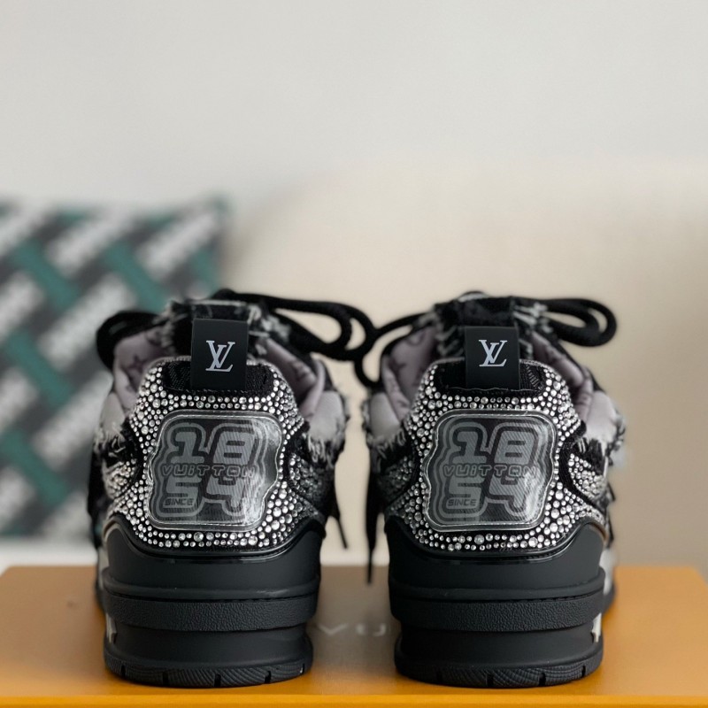 L0*is V*t0n Skate Sneakers