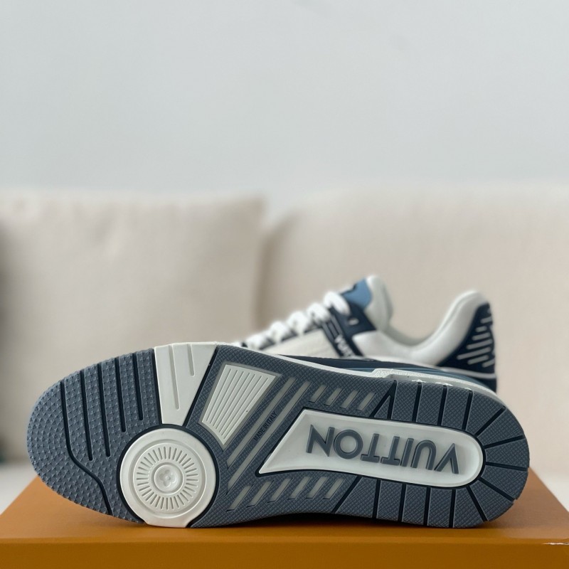 L0*is V*t0n Trainer Sneakers