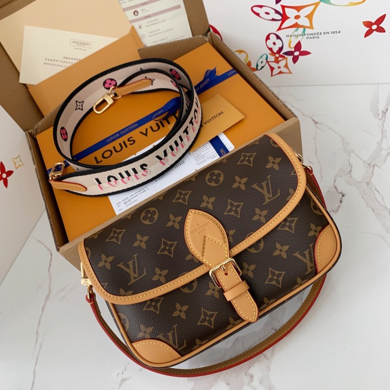 L0*is V*t0n Borsa Diane M45985，Size：9*15*24cm