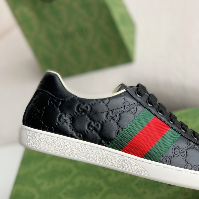 G*u*i sneakers S*pport chip phone sensing