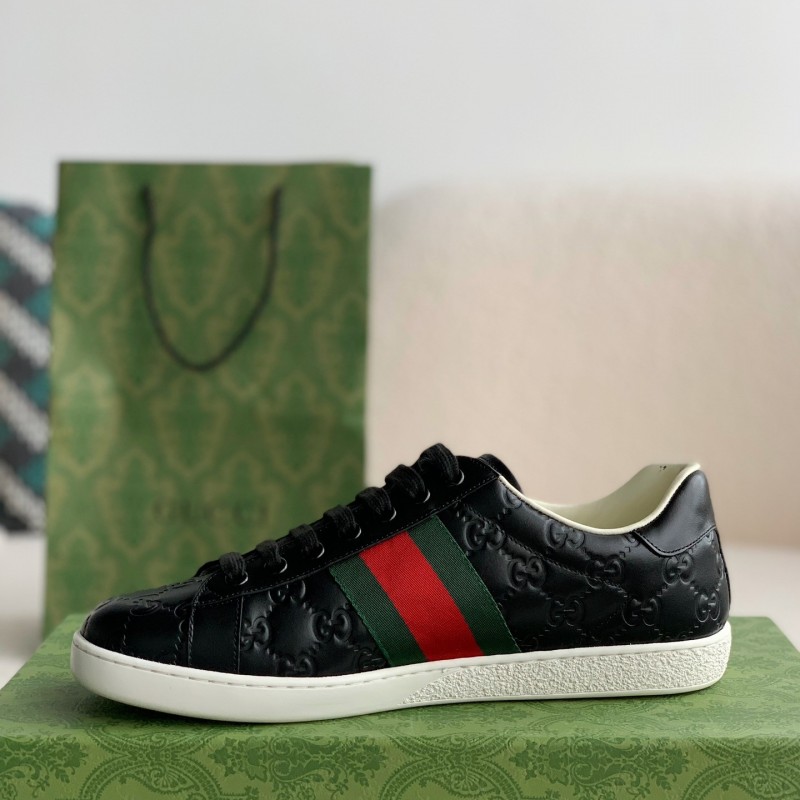 G*u*i sneakers S*pport chip phone sensing