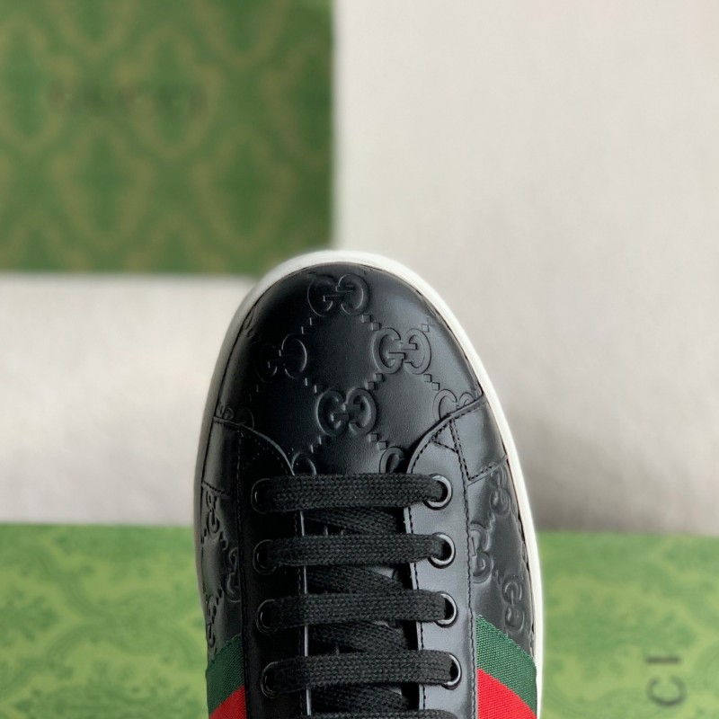 G*u*i sneakers S*pport chip phone sensing