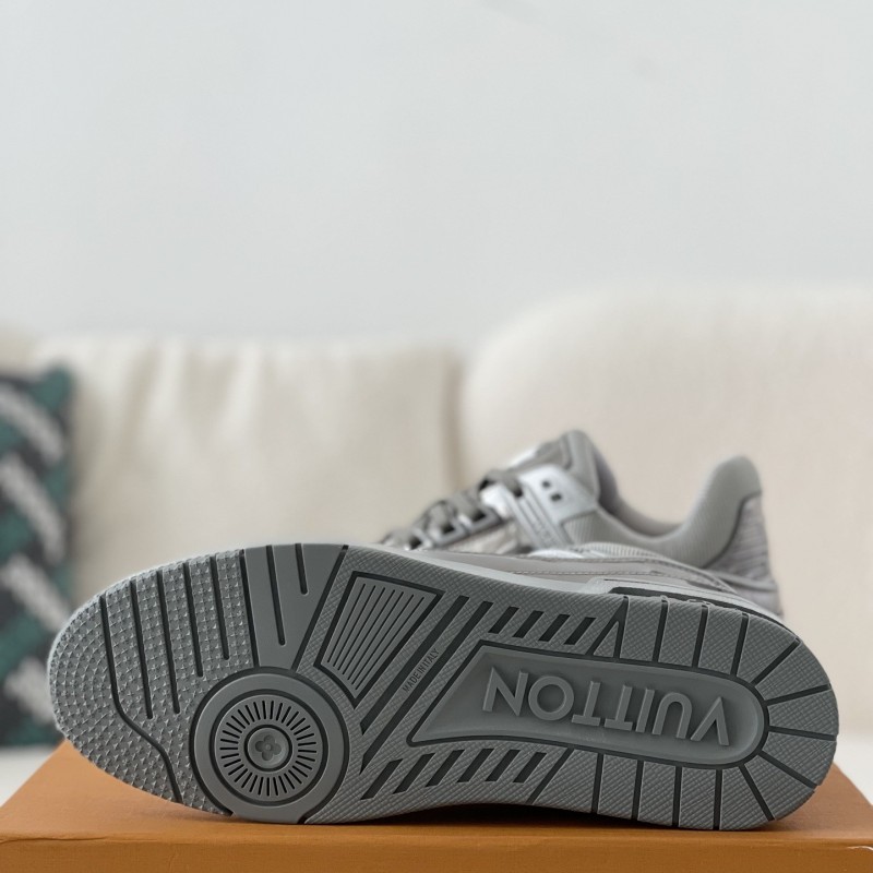 L0*is V*t0n Trainer Sneakers