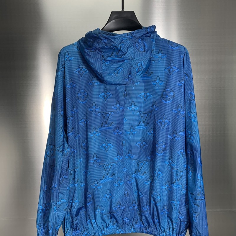 L0*is V*t0n Slightly loose functional hooded jacket