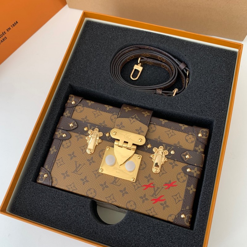 L0*is V*t0n Petite Malle Brown monogram reverse M44154,Size:19*15*5cm