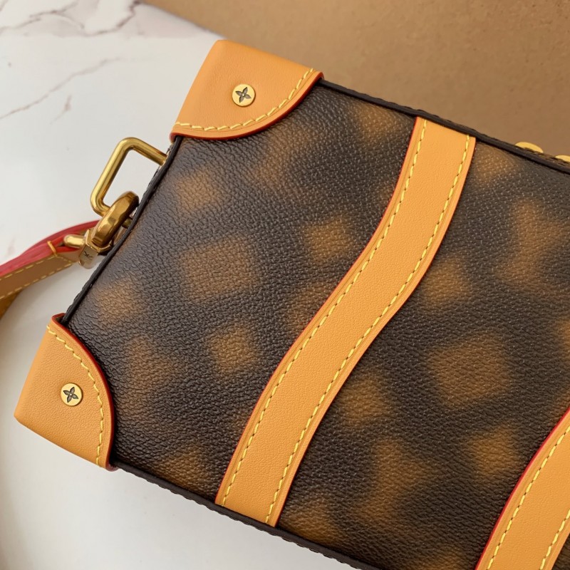 L0*is V*t0n SOFT TRUNK frame  SIZE:22.5*14*5cm