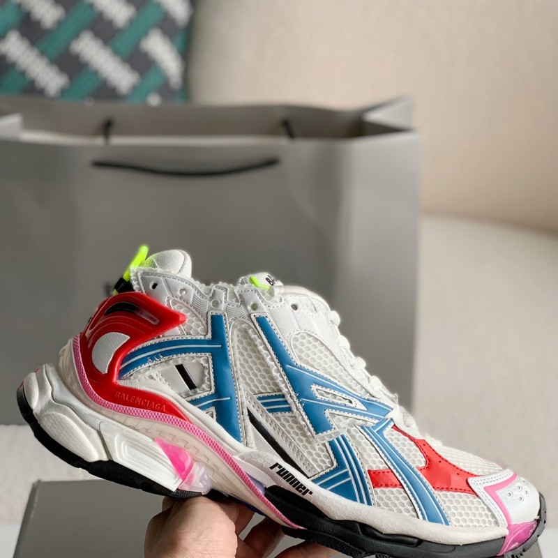 Ba*len*cia*ga sneakers