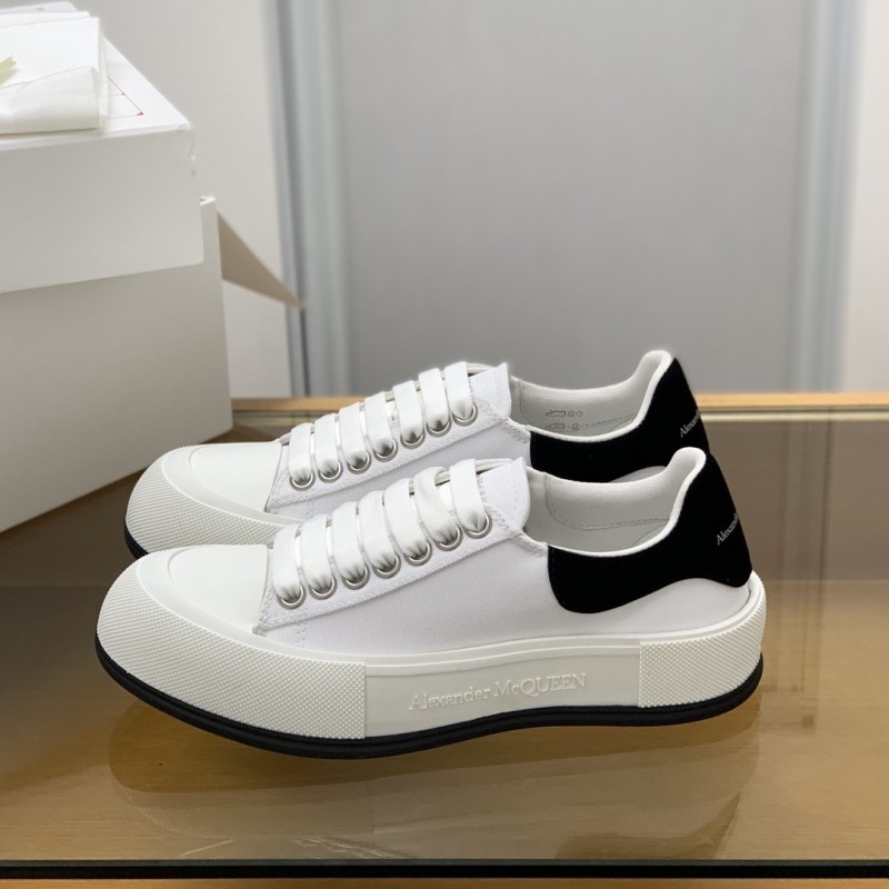 Ale*d*r M*Q*en MQ WhiteBlack velvet tail Sneakers