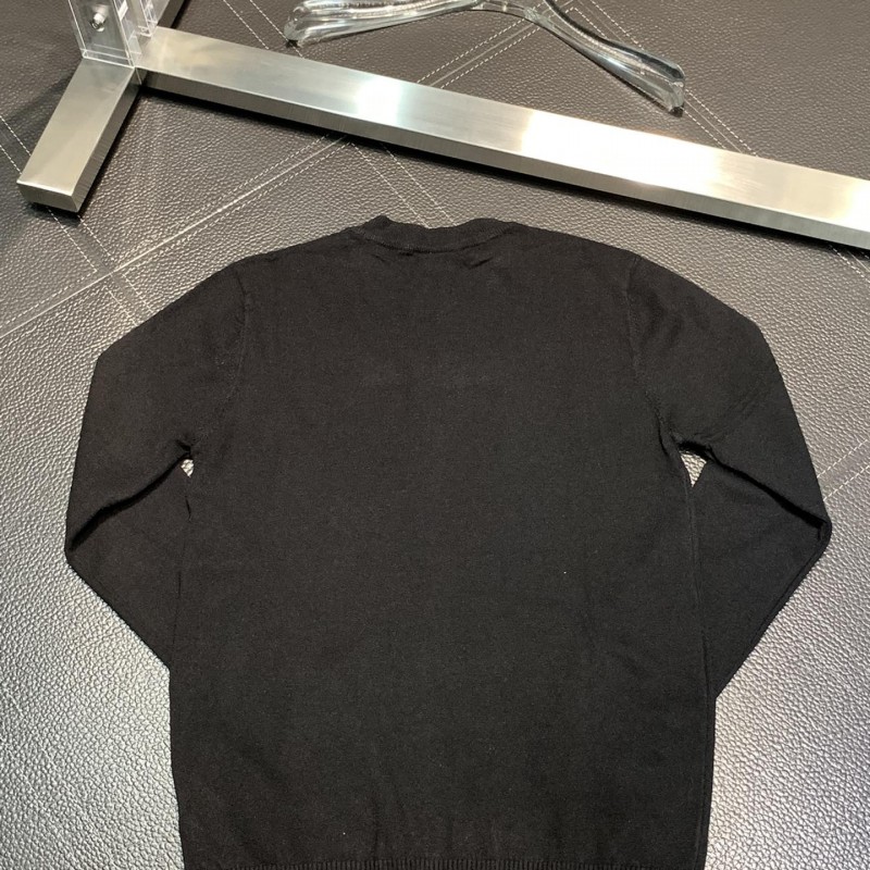 Pra*a casual sweater