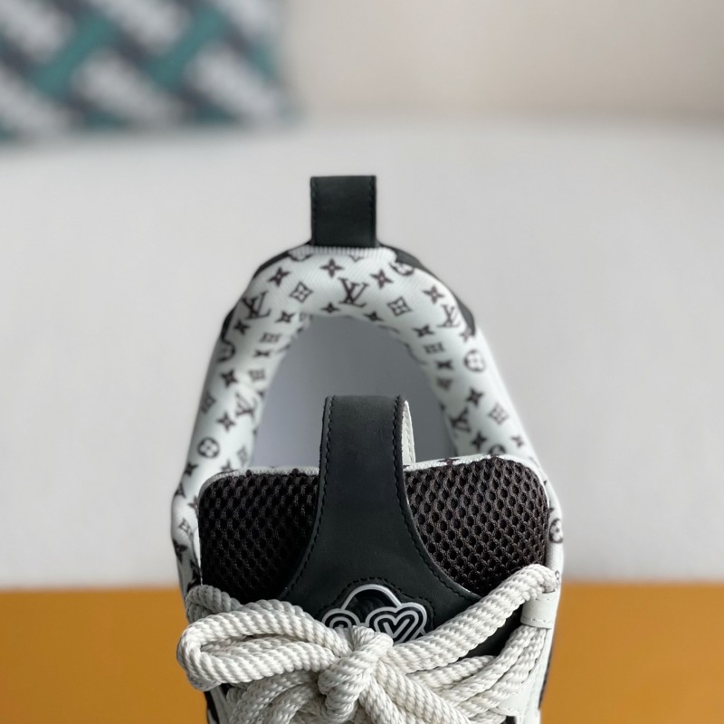 L0*is V*t0n Skate Sneakers