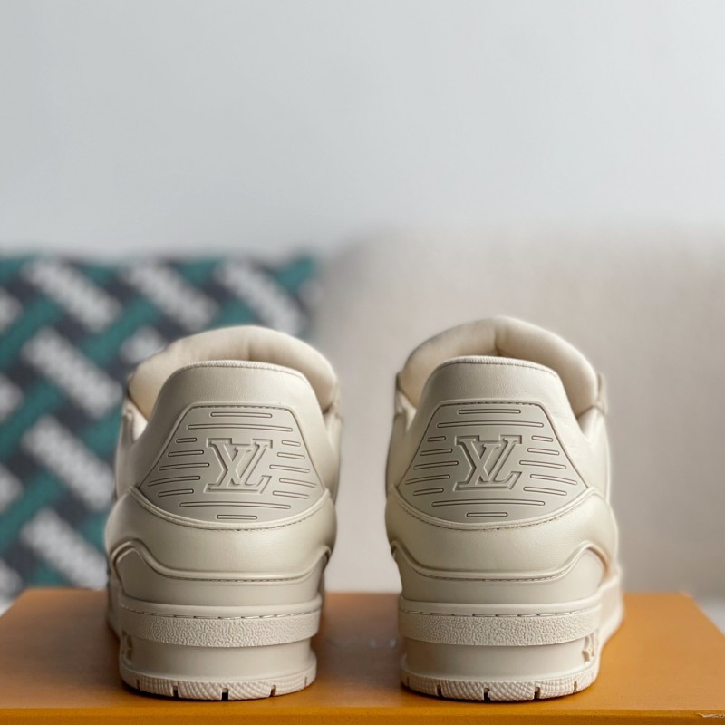 L0*is V*t0n Trainer Sneakers