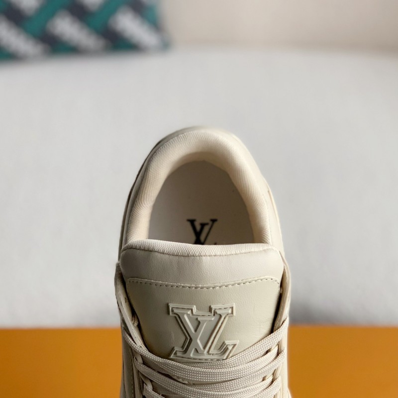 L0*is V*t0n Trainer Sneakers