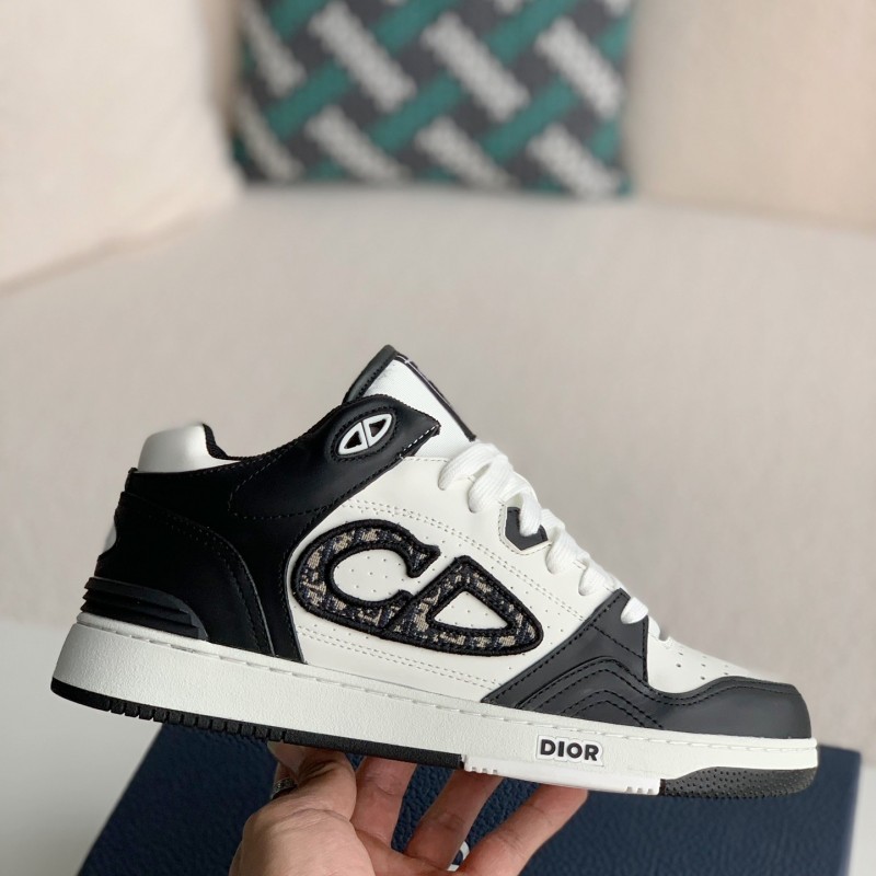 D*0r B57 New Sneaker