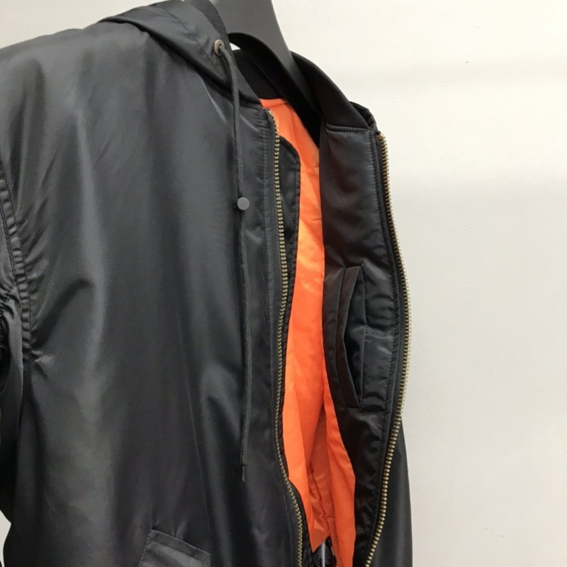 Ba*len*cia*ga foamed wheat logo jacket