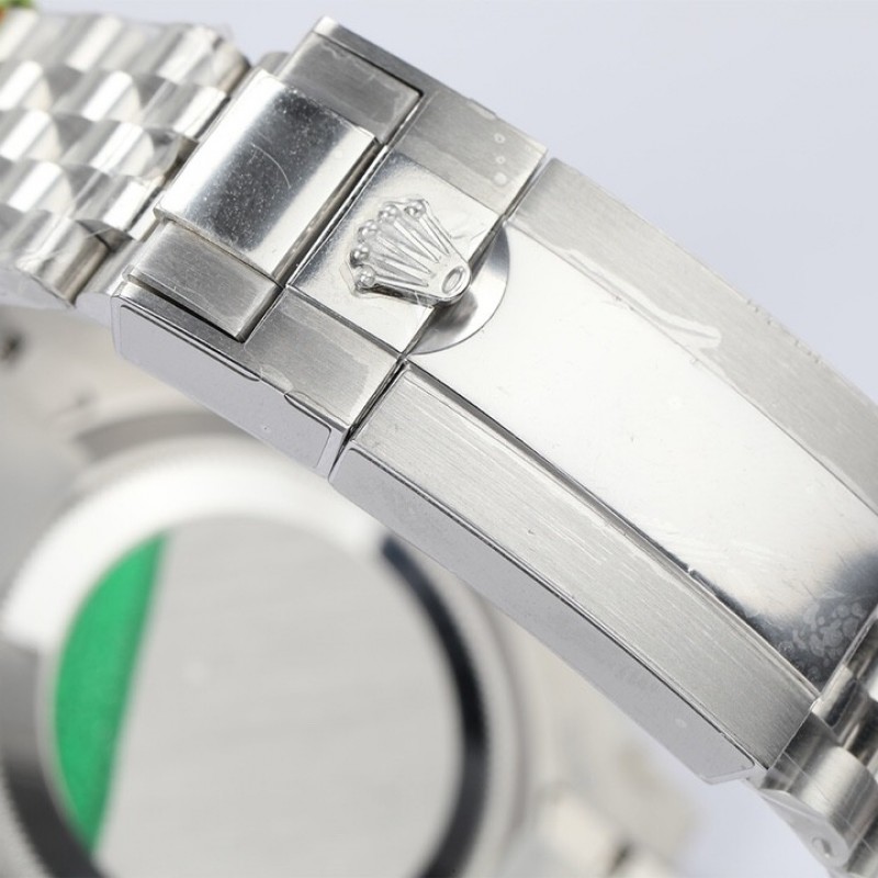 R*l*x Submariner Series 40 Men