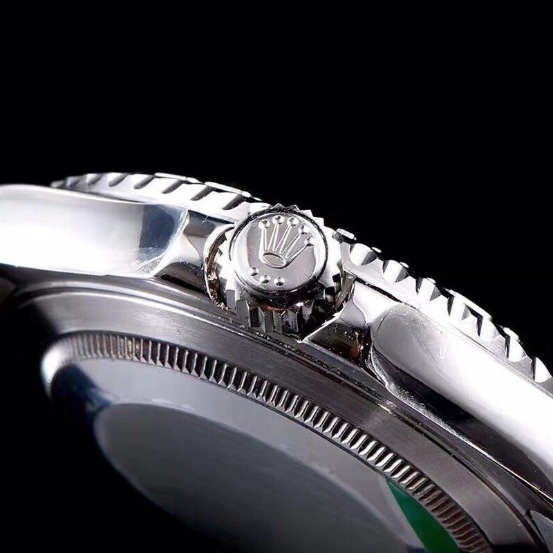 R*l*x YM Yacht Series Men