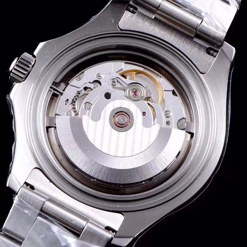 R*l*x YM Yacht Series Men