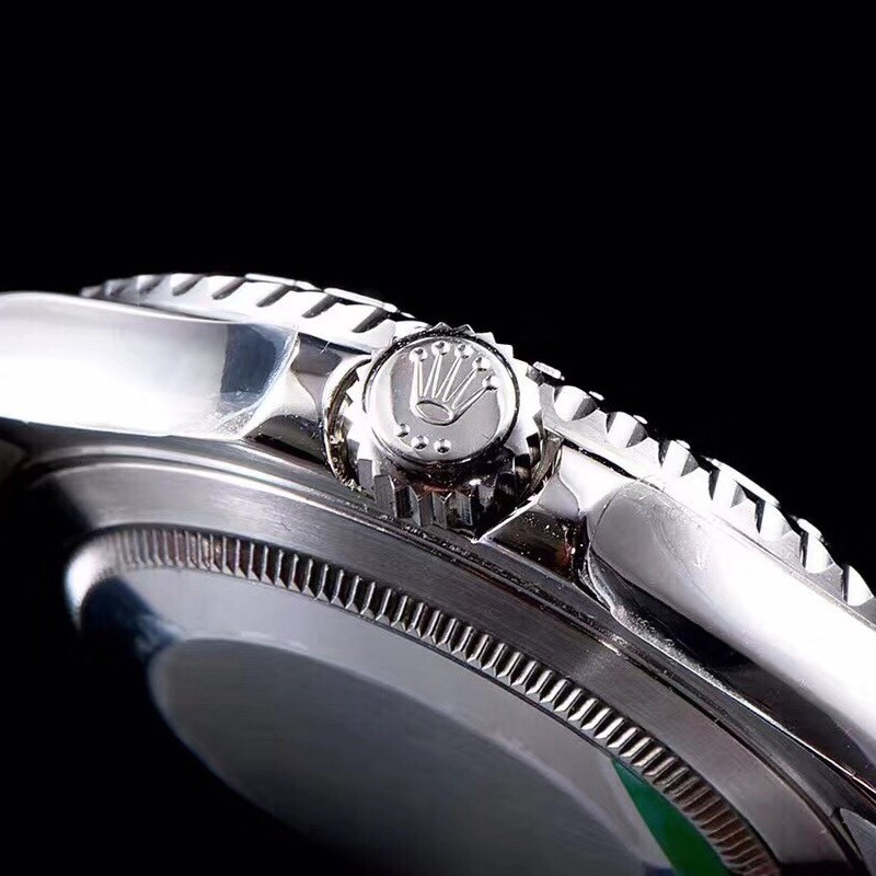 R*l*x YM Yacht Series Men