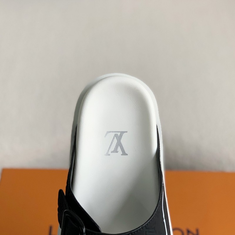 L0*is V*t0n  MAN SLIPPERS