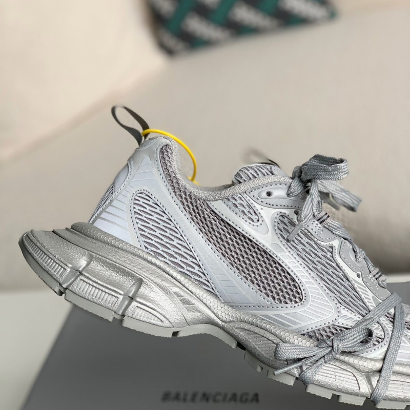 Ba*len*cia*ga Runner Sneakers