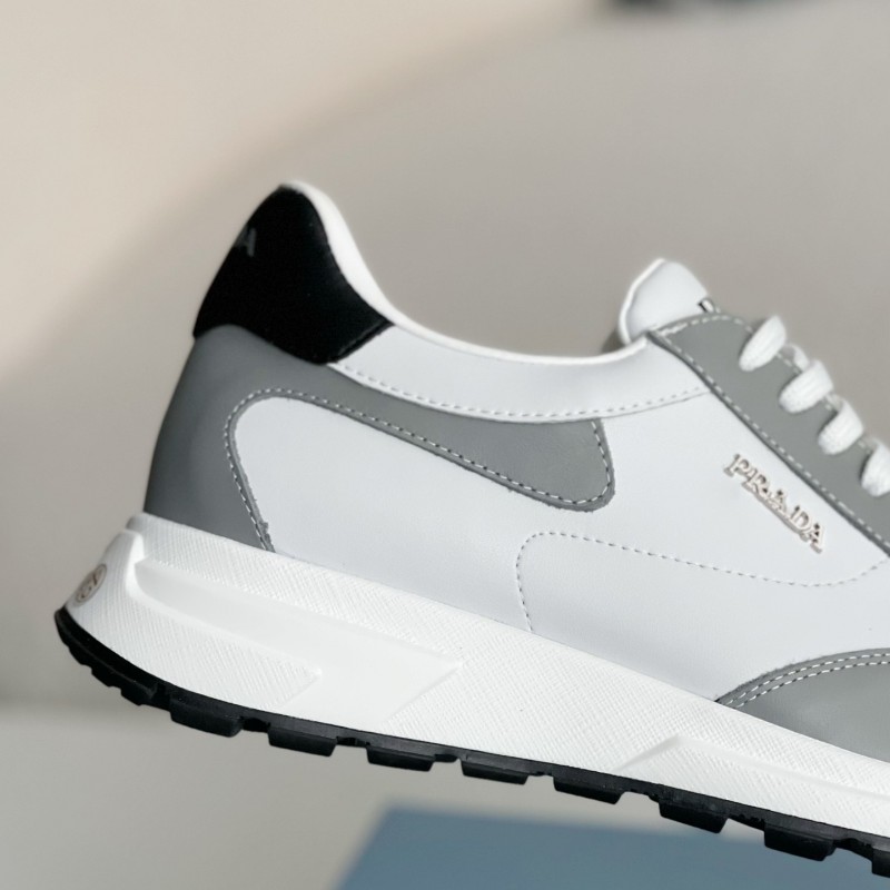 Pra*a Sneakers