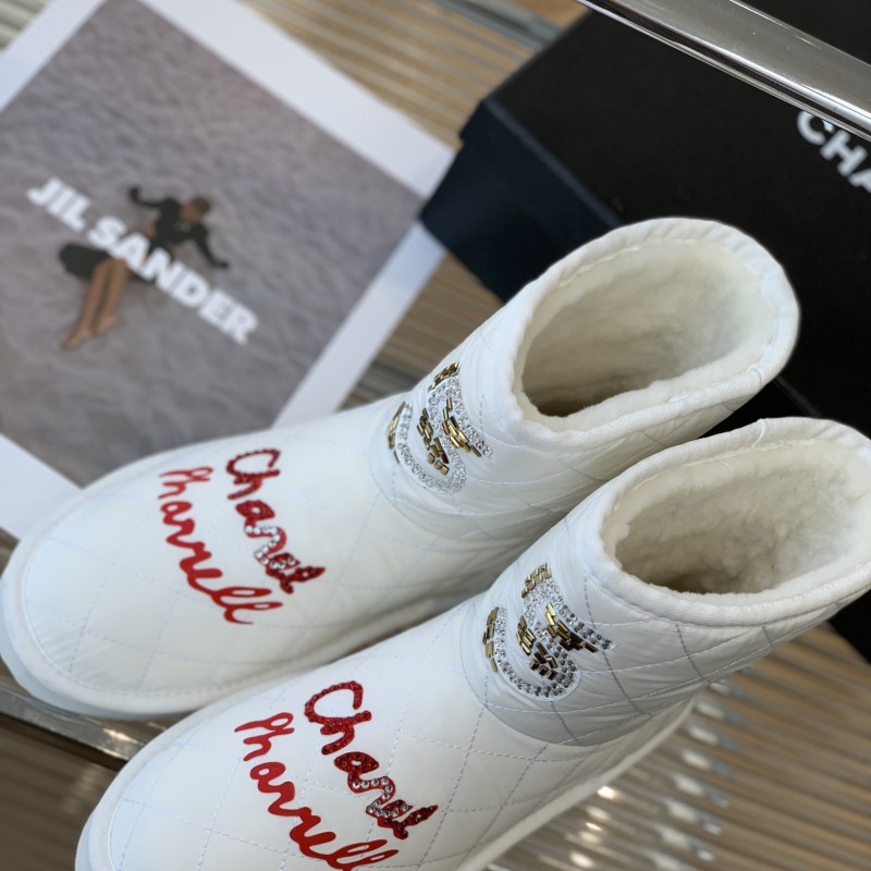 Ch*el Snow boots FW style