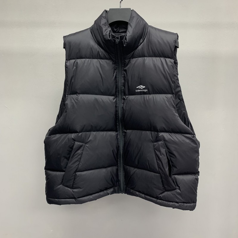 Ba*len*cia*ga reflective down vest