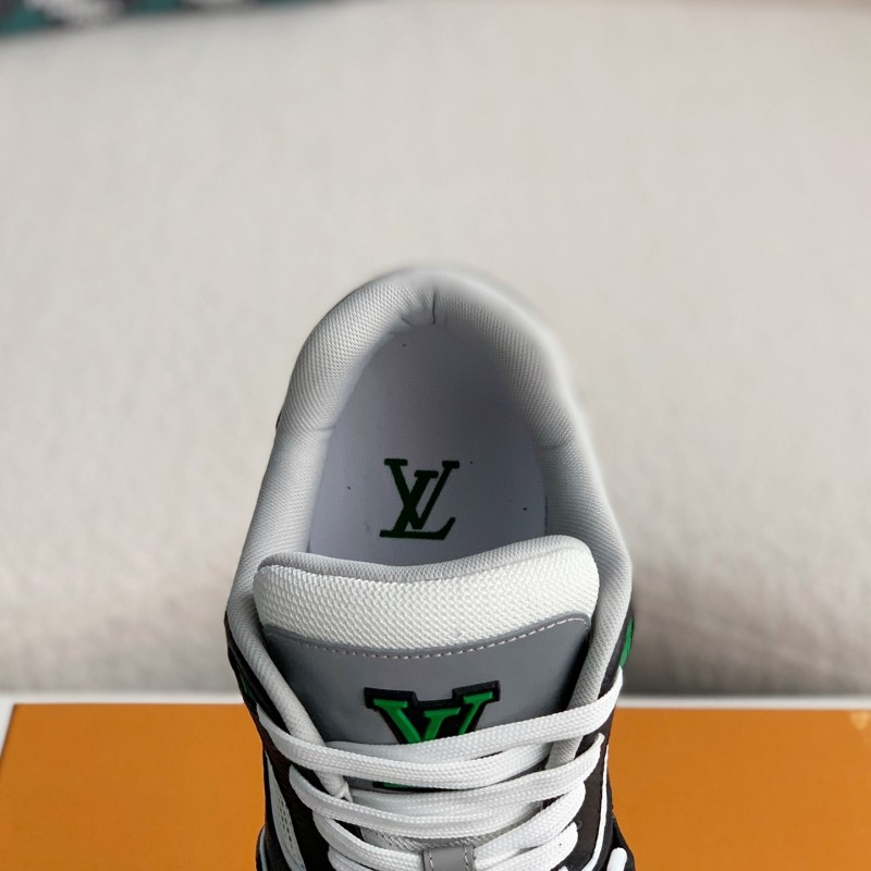 L0*is V*t0n TRAINER Sneakers