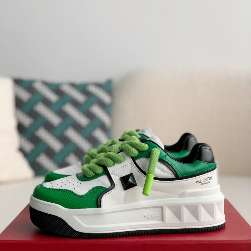 va*t*no One Stud Sneakers