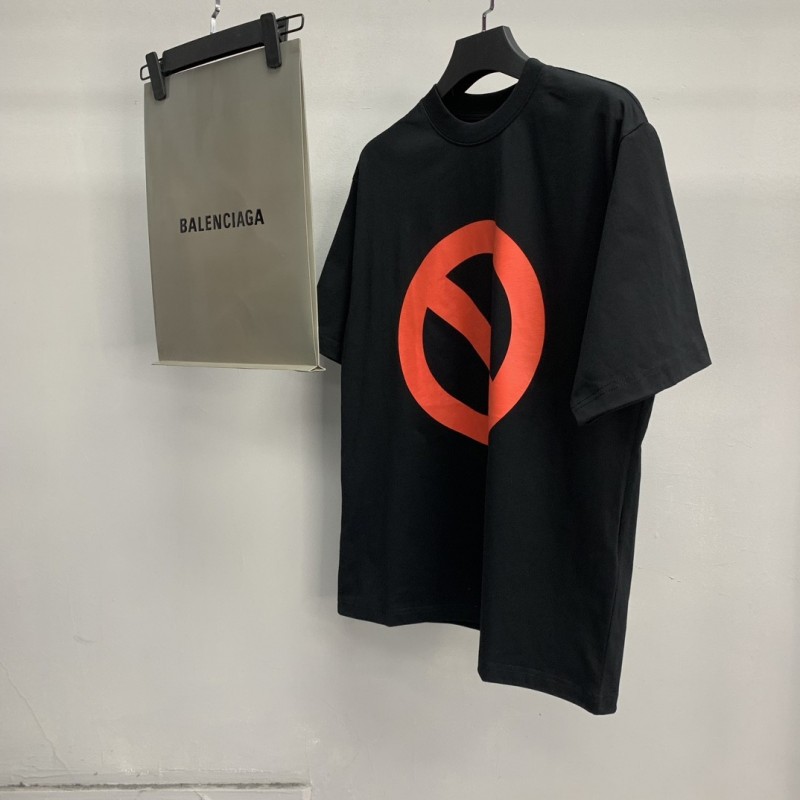 Ba*len*cia*ga BFRND cracked T-shirt