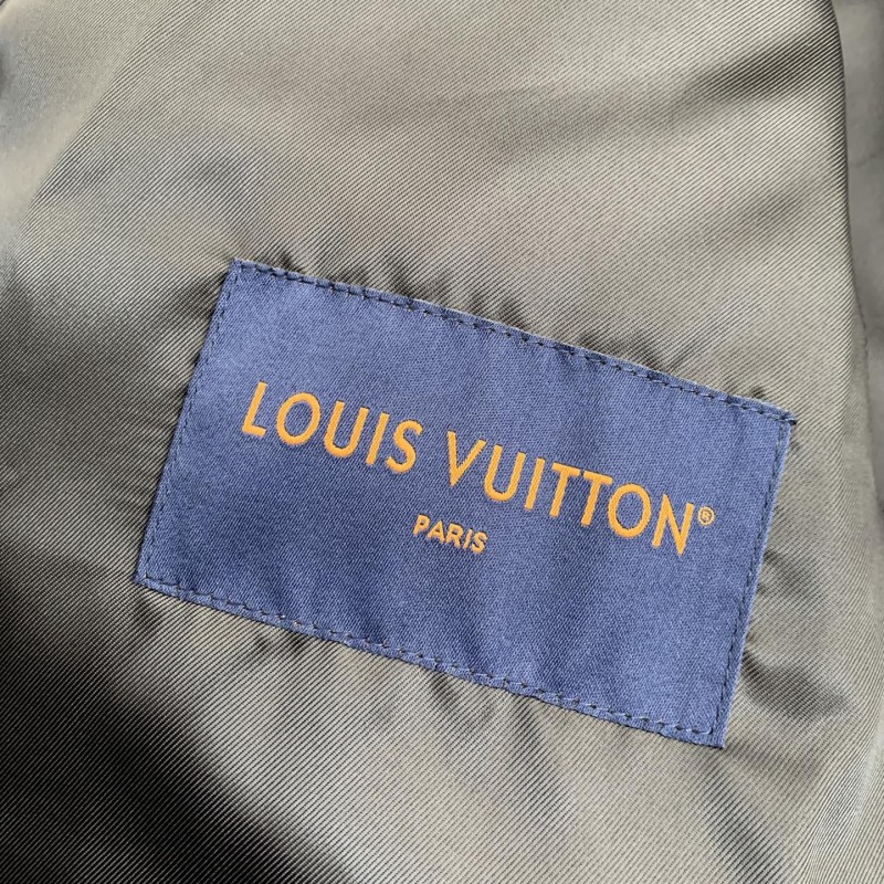 L0*is V*t0n Varsity Jackets