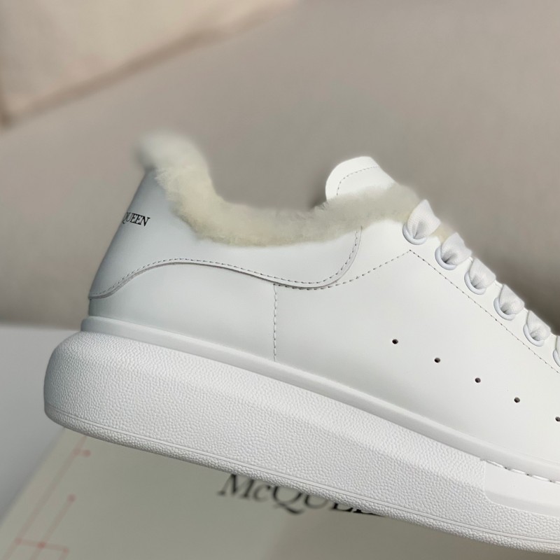 Ale*d*r M*Q*en Sneakers