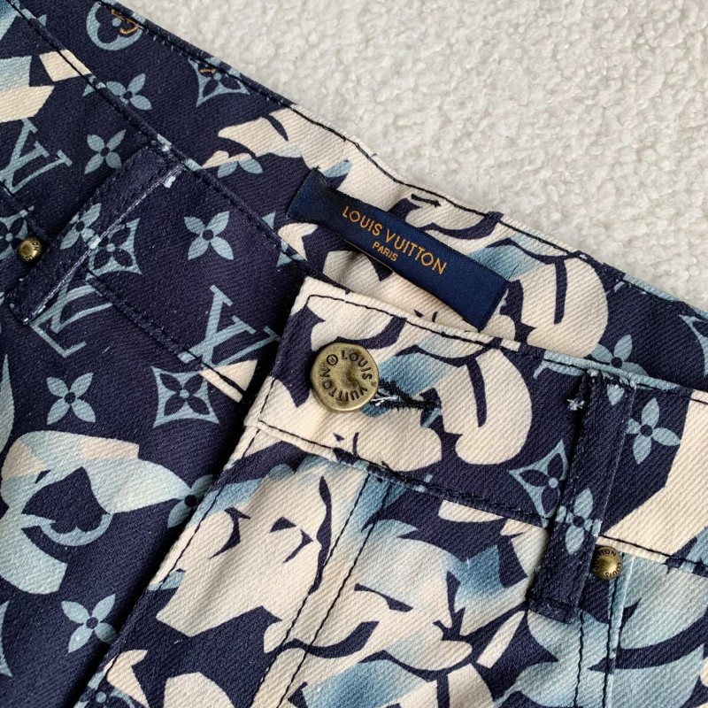 L0*is V*t0n Denim Costumes