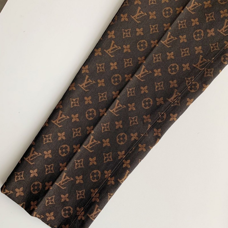 L0*is V*t0n Casual trousers