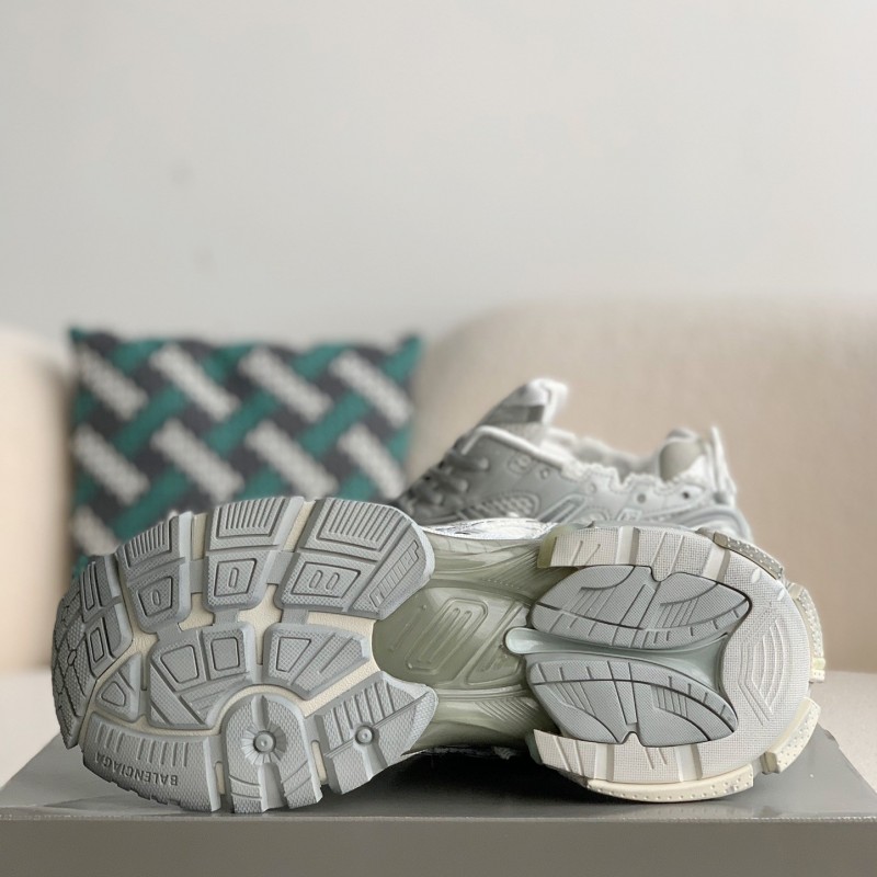 Ba*len*cia*ga Runner Sneakers