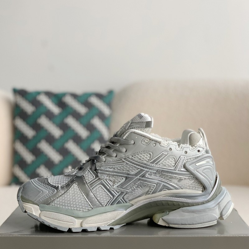 Ba*len*cia*ga Runner Sneakers
