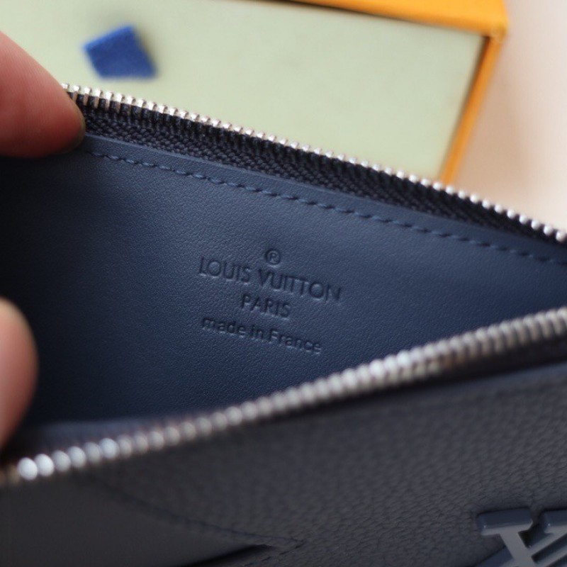 LV card bag
