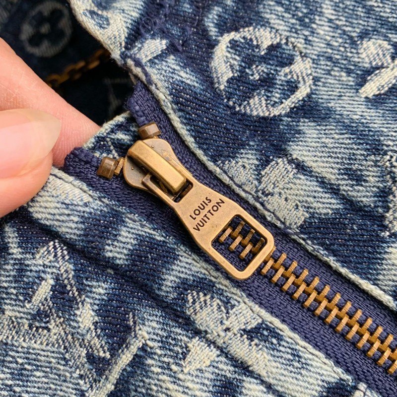 L0*is V*t0n Jean hooded jacket